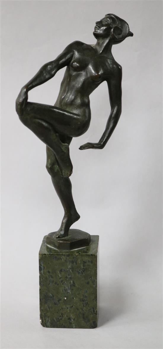 An Art Deco bronze figure